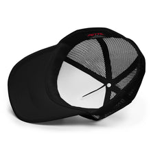 Load image into Gallery viewer, Black Crusader Mesh Hat